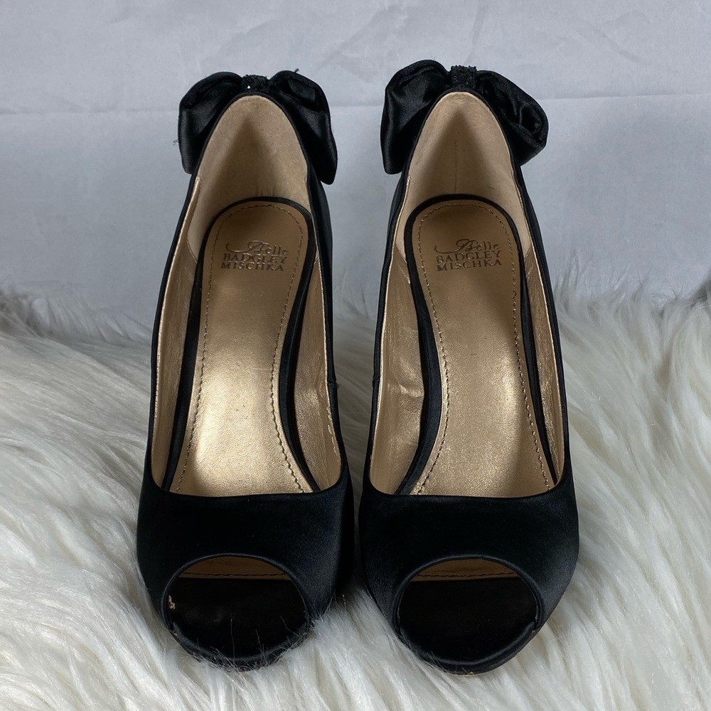 Badgely Mischka Black Bow Heels 8